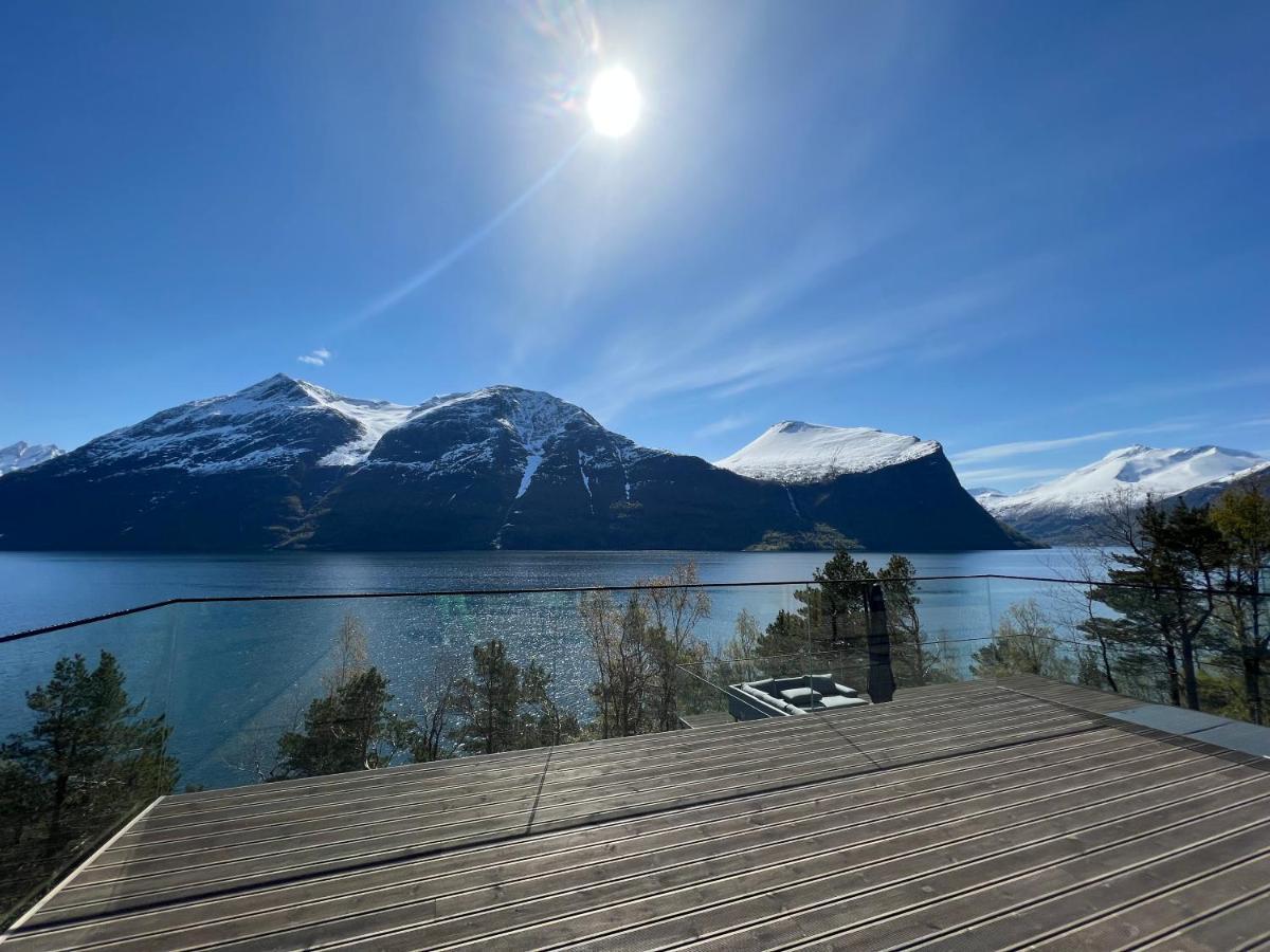 Villa Kristina / Andalsnes Torvik Kültér fotó